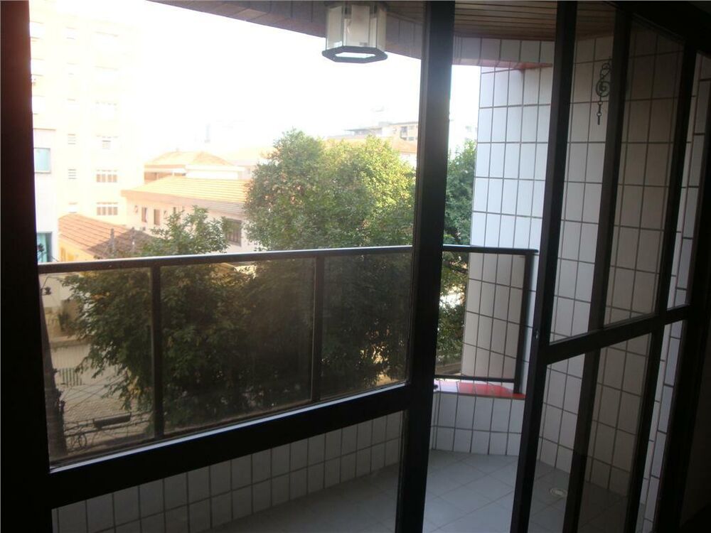 Apartamento à venda com 2 quartos, 130m² - Foto 3