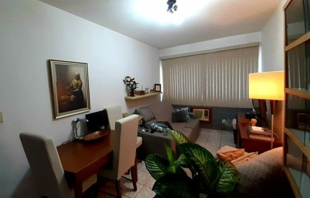 Apartamento à venda com 1 quarto, 50m² - Foto 2