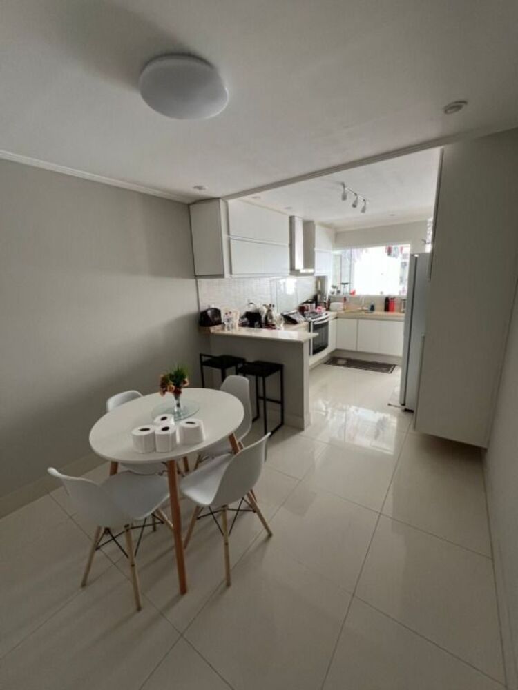 Apartamento, 3 quartos, 145 m² - Foto 2