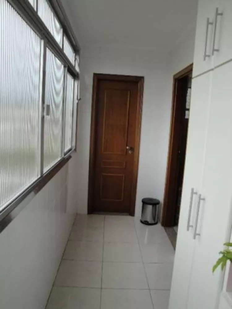 Apartamento à venda com 3 quartos, 158m² - Foto 3