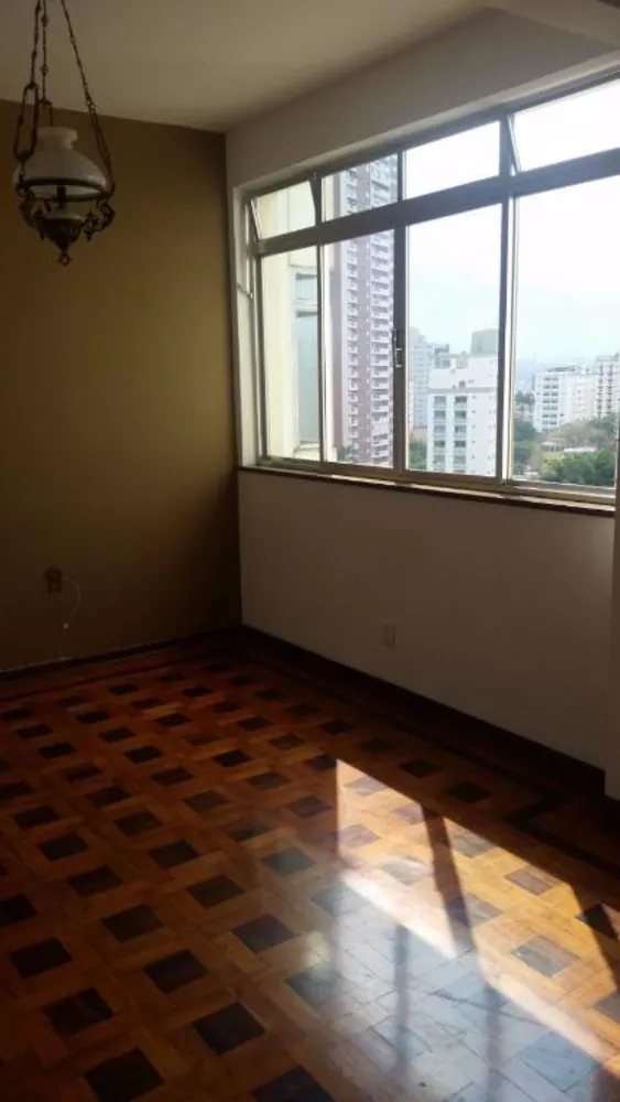 Apartamento à venda com 2 quartos, 125m² - Foto 9