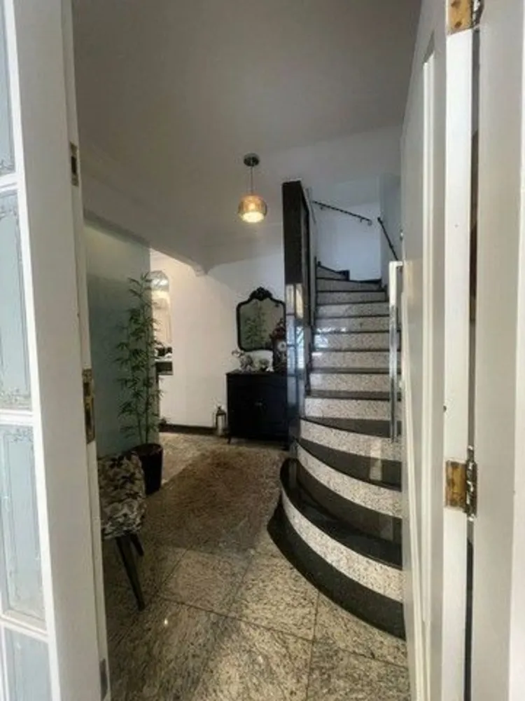 Sobrado, 32 quartos, 126 m² - Foto 2