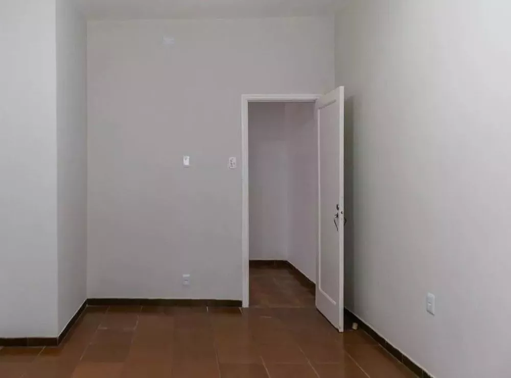 Apartamento à venda com 3 quartos, 102m² - Foto 3