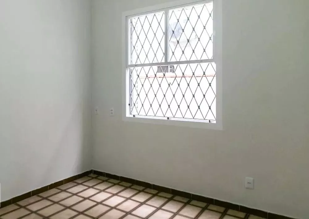 Apartamento à venda com 3 quartos, 102m² - Foto 2