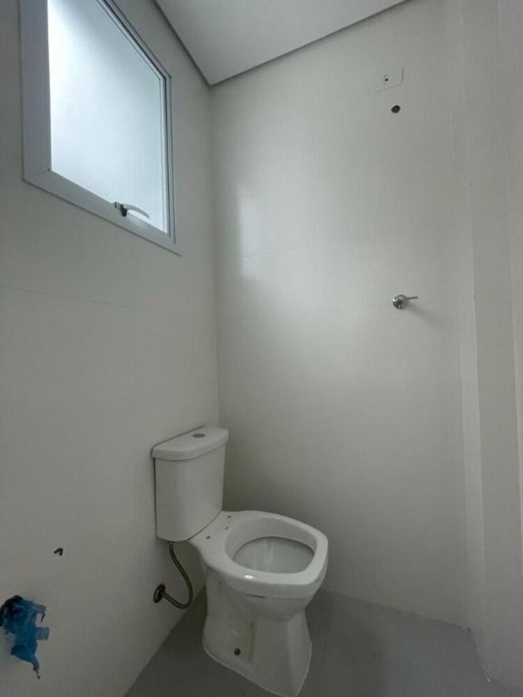 Casa de Condomínio à venda com 3 quartos, 280m² - Foto 3