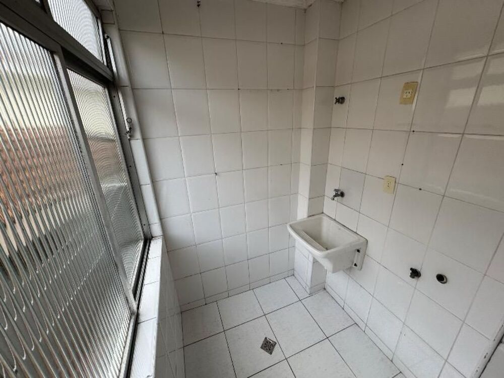 Apartamento à venda com 2 quartos, 60m² - Foto 5