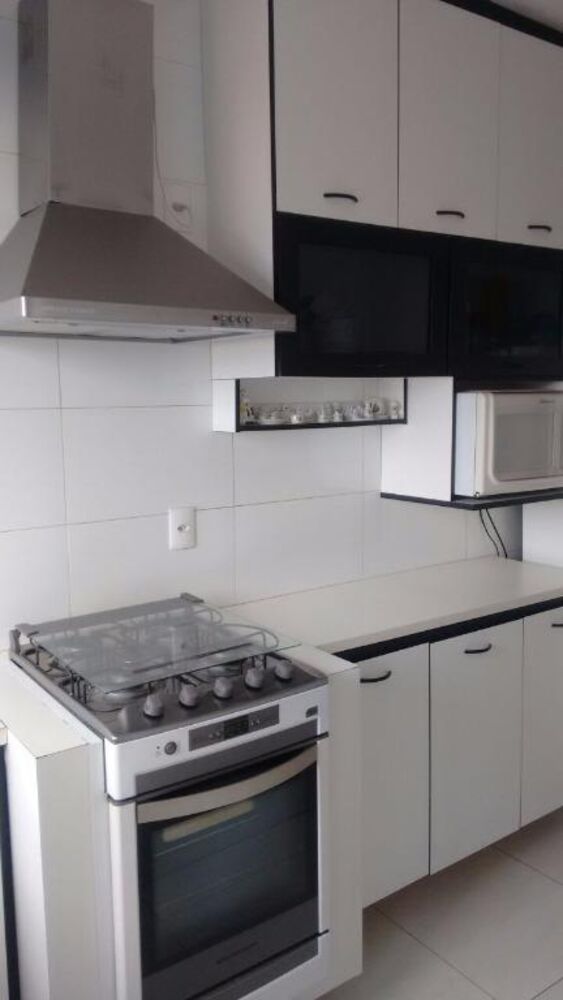 Apartamento à venda com 2 quartos, 70m² - Foto 1