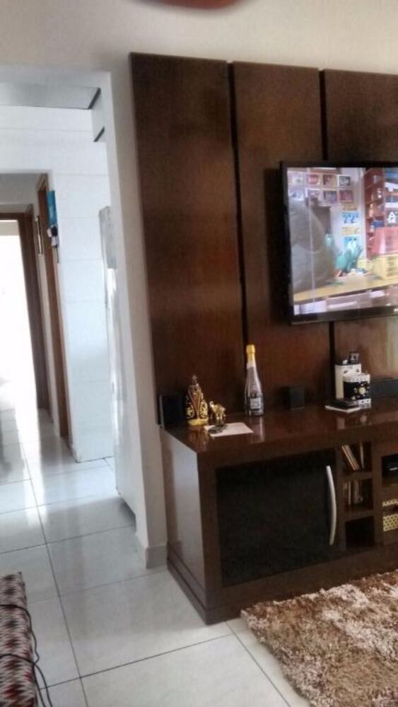 Apartamento à venda com 2 quartos, 70m² - Foto 4
