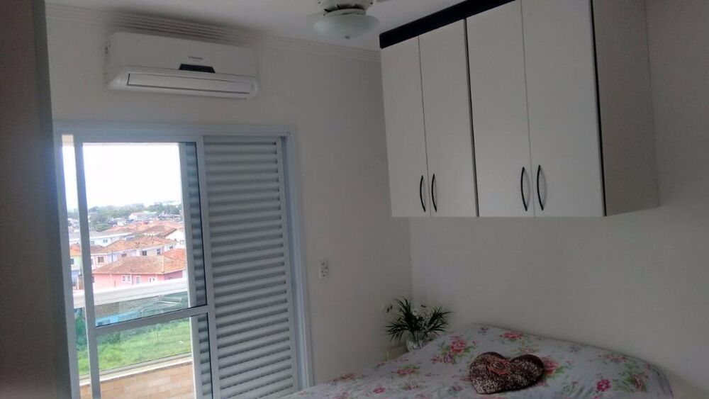 Apartamento à venda com 2 quartos, 70m² - Foto 2