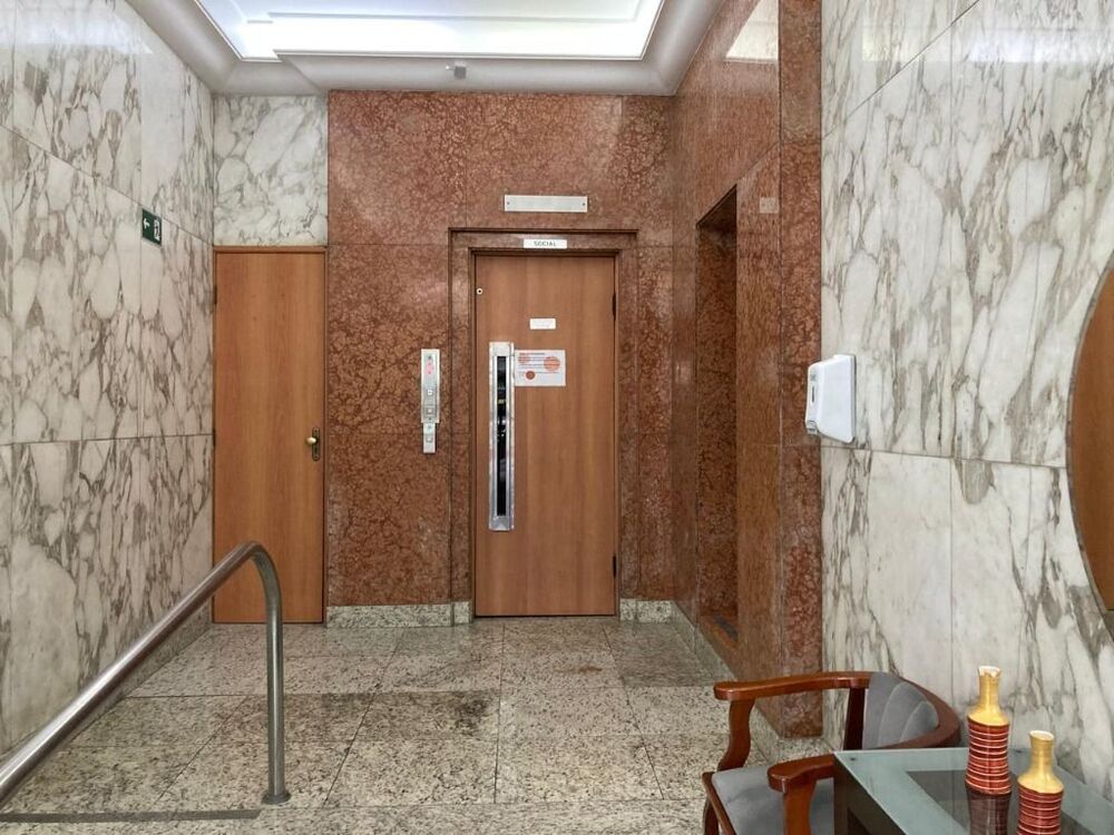 Apartamento à venda com 1 quarto, 50m² - Foto 2