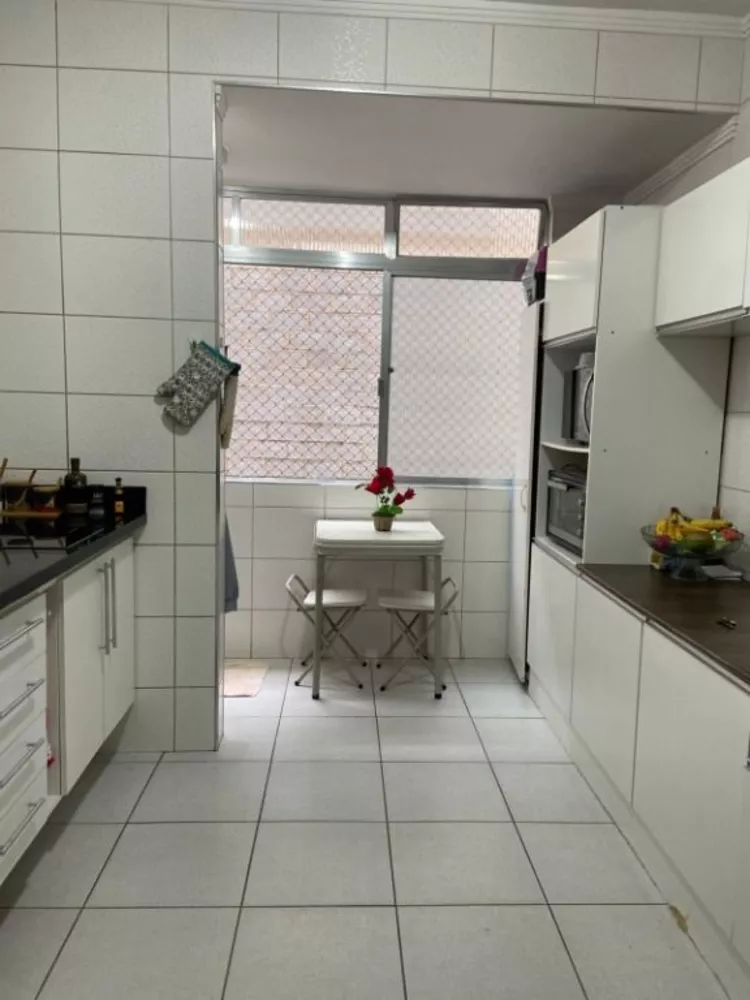 Apartamento à venda com 1 quarto, 55m² - Foto 12