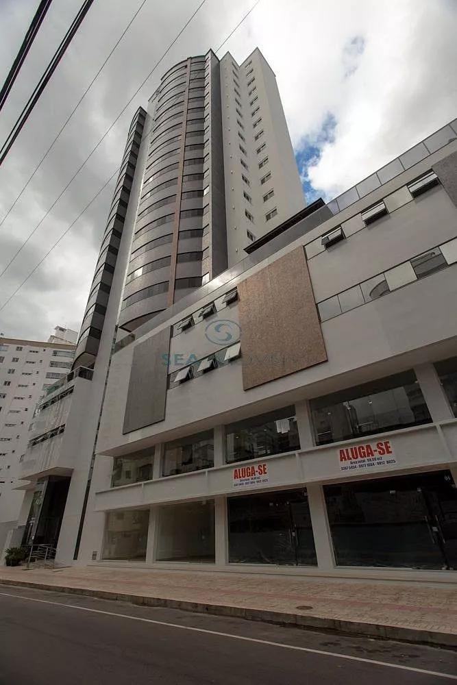 Apartamento à venda com 4 quartos, 150m² - Foto 2