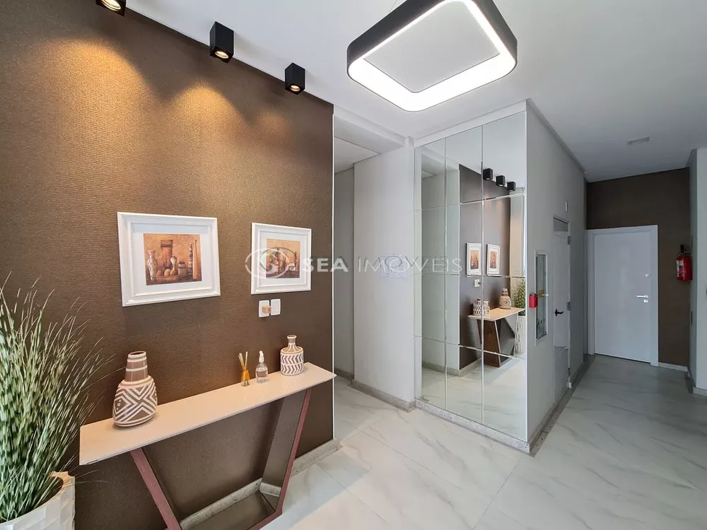 Apartamento à venda com 2 quartos, 64m² - Foto 3