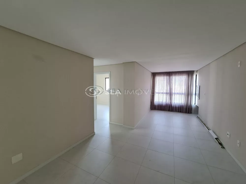 Apartamento à venda com 2 quartos, 64m² - Foto 1