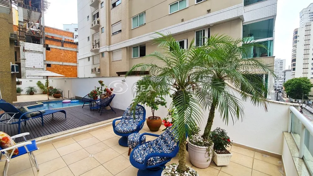 Apartamento, 3 quartos, 250 m² - Foto 1