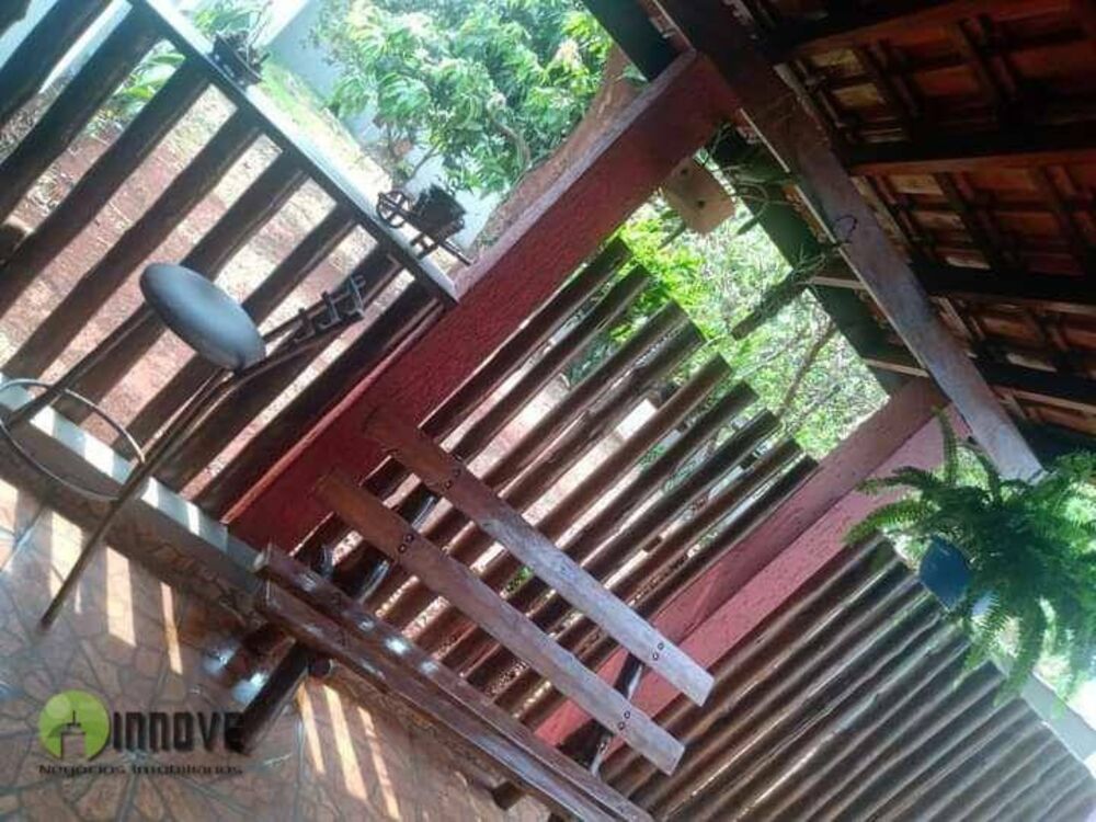 Casa, 3 quartos, 191 m² - Foto 2