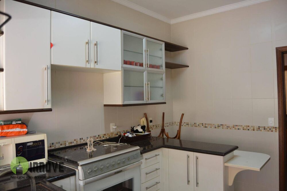 Casa, 3 quartos, 230 m² - Foto 1