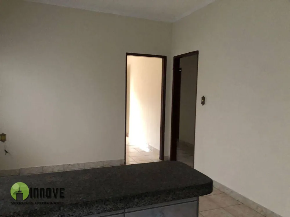Casa, 3 quartos, 133 m² - Foto 2