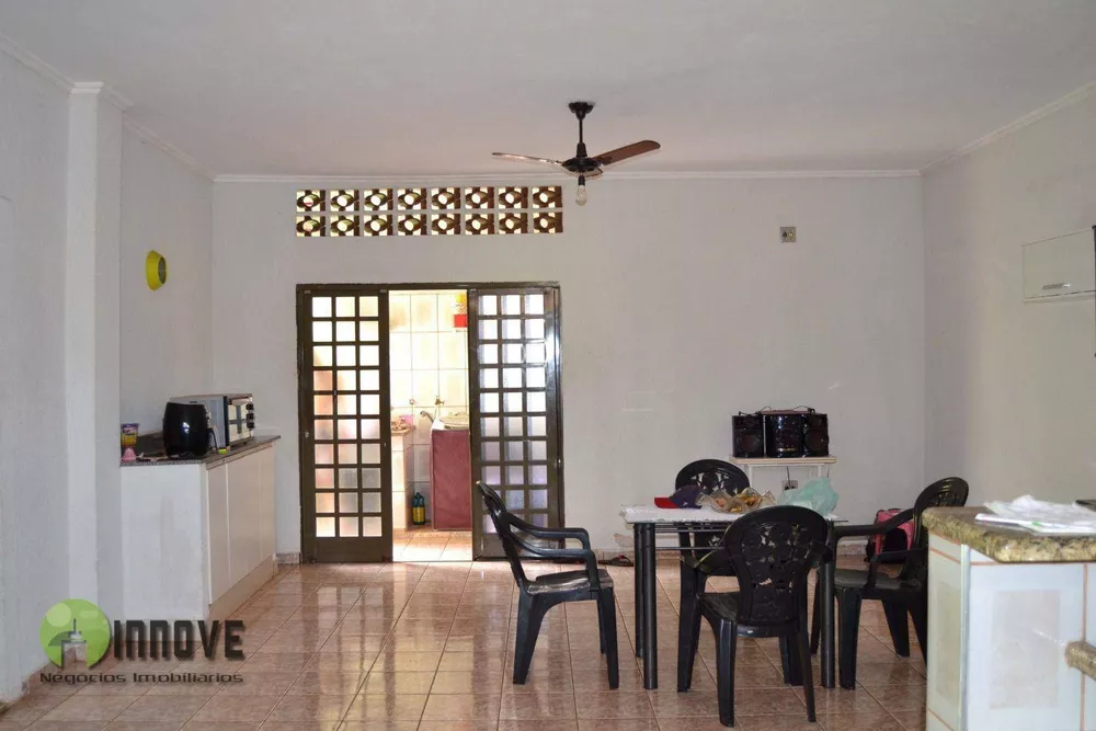 Casa, 3 quartos, 144 m² - Foto 2