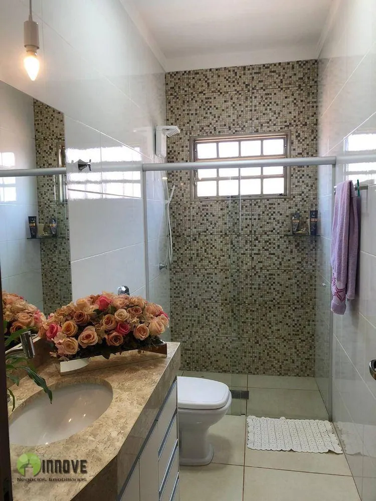 Casa, 3 quartos, 214 m² - Foto 13