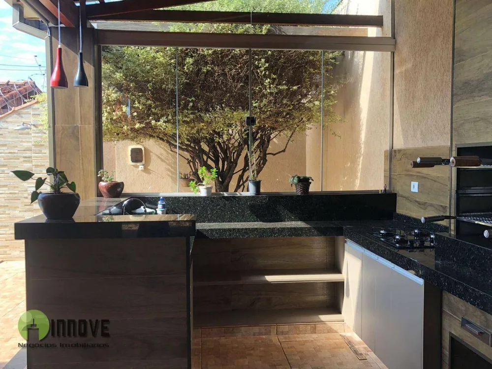Casa, 3 quartos, 214 m² - Foto 5