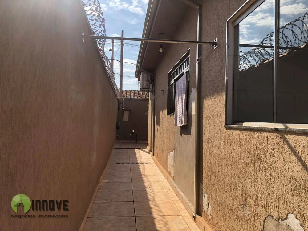 Casa, 3 quartos, 214 m² - Foto 6
