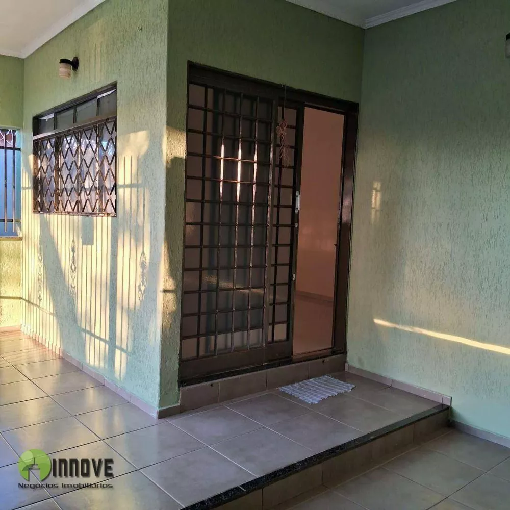 Casa, 3 quartos - Foto 2