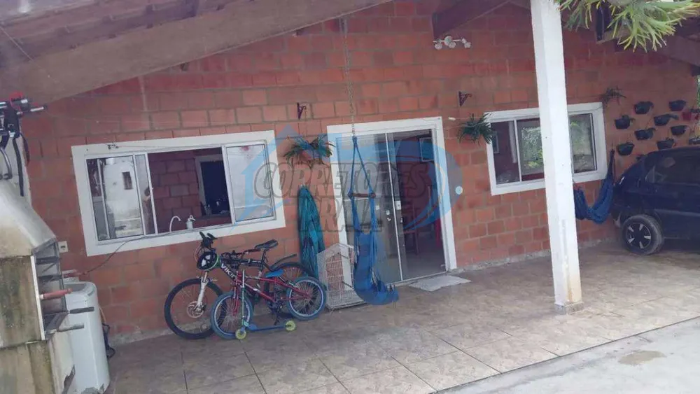 Casa, 2 quartos, 200 m² - Foto 1