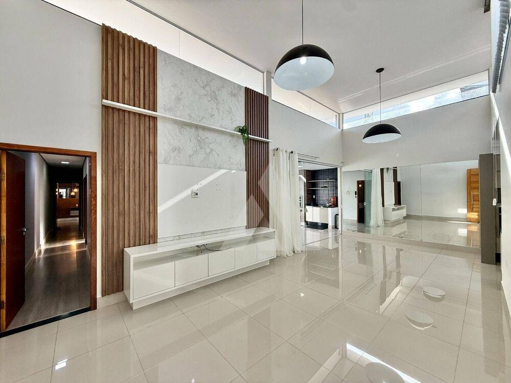 Casa, 3 quartos, 178 m² - Foto 1