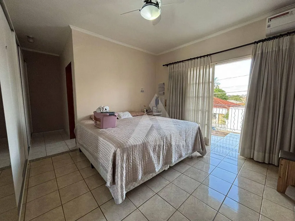 Sobrado, 3 quartos, 263 m² - Foto 9