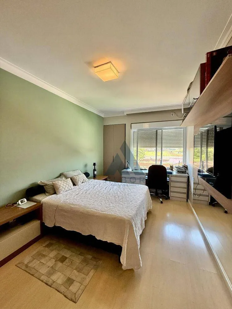 Casa, 4 quartos, 221 m² - Foto 8