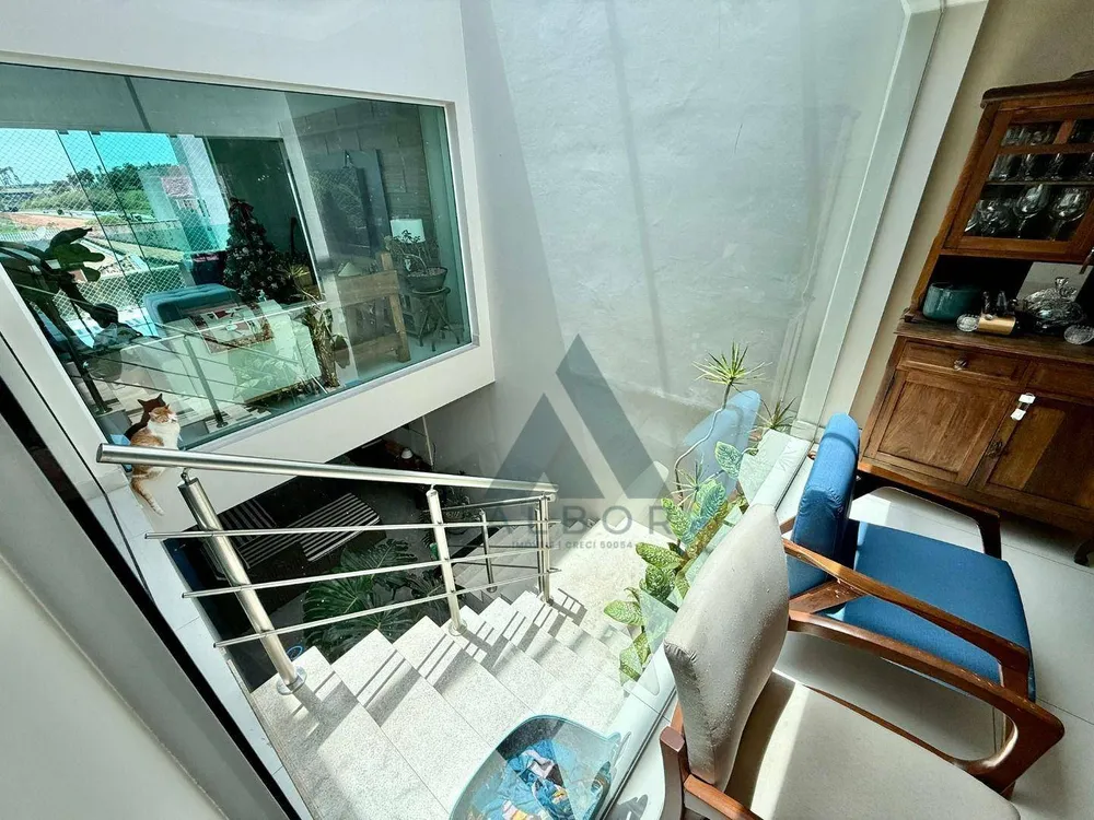 Casa, 4 quartos, 221 m² - Foto 2