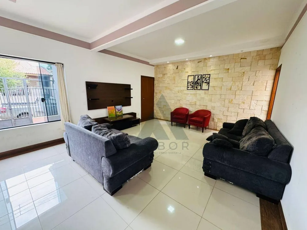 Casa, 3 quartos, 225 m² - Foto 1
