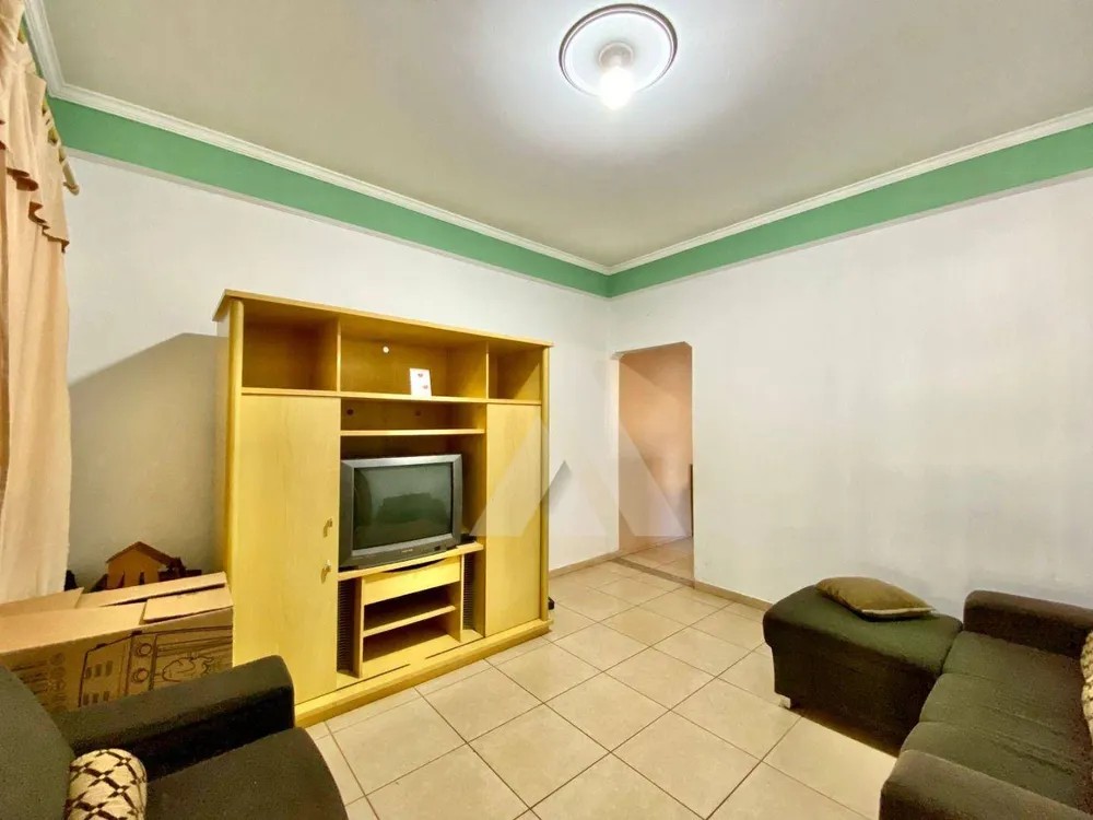 Casa, 3 quartos, 178 m² - Foto 2