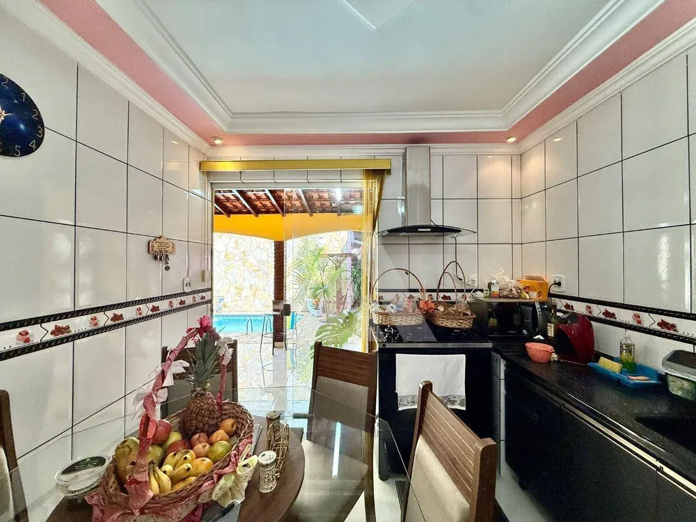 Casa, 3 quartos, 300 m² - Foto 18