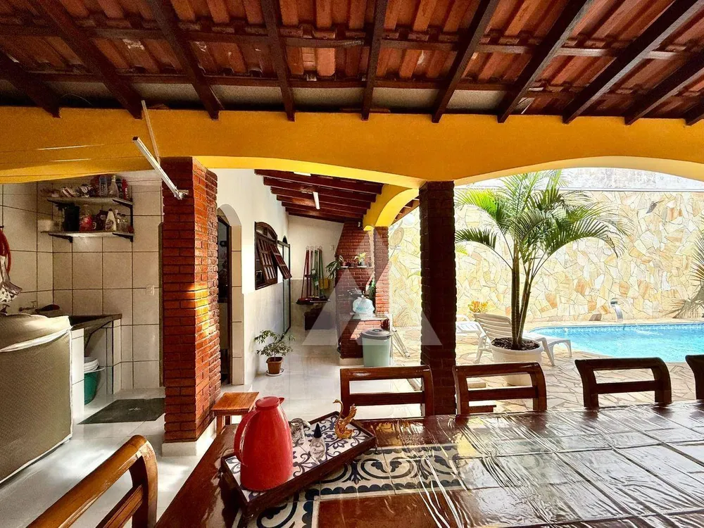 Casa, 3 quartos, 300 m² - Foto 16