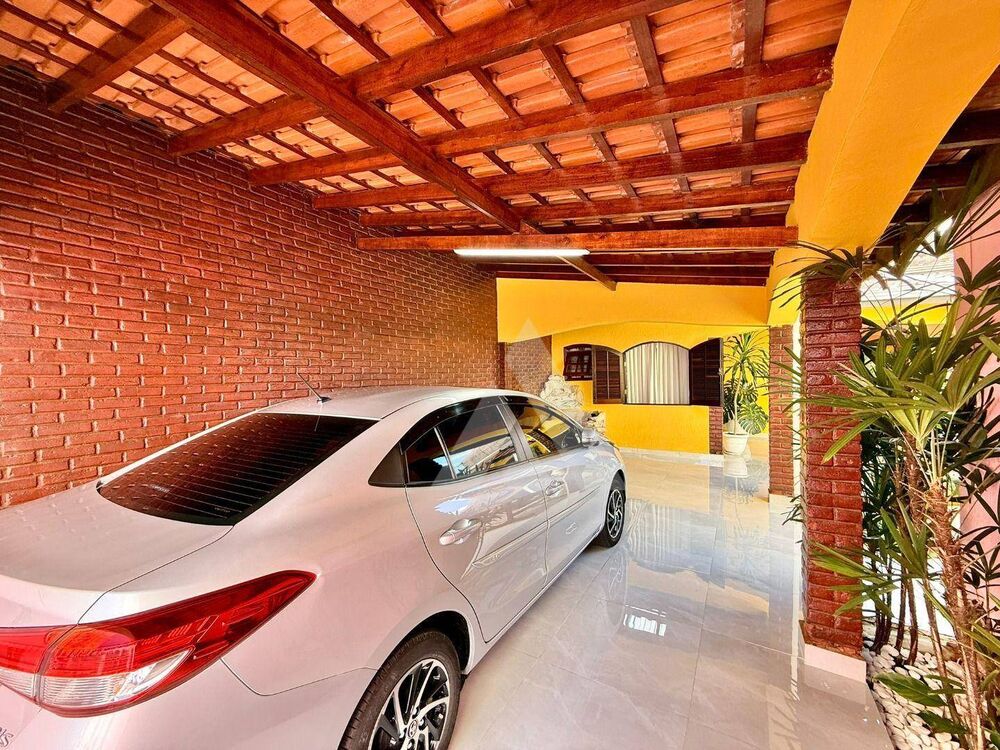 Casa à venda com 3 quartos, 300m² - Foto 5