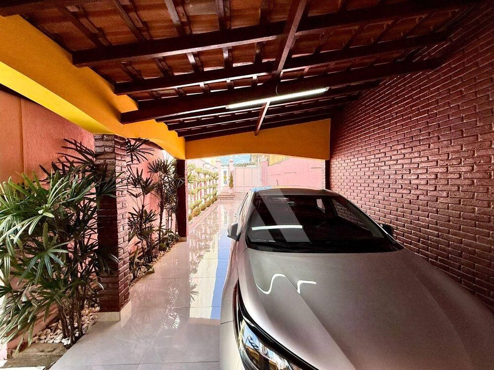 Casa à venda com 3 quartos, 300m² - Foto 6