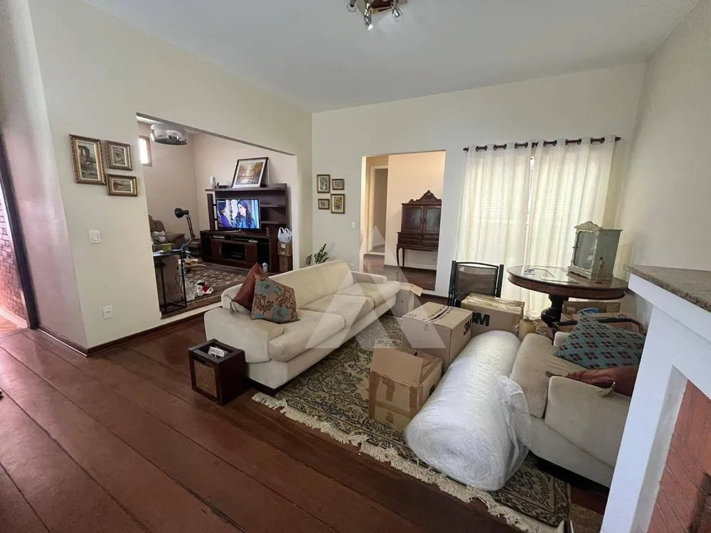 Casa, 4 quartos, 253 m² - Foto 1