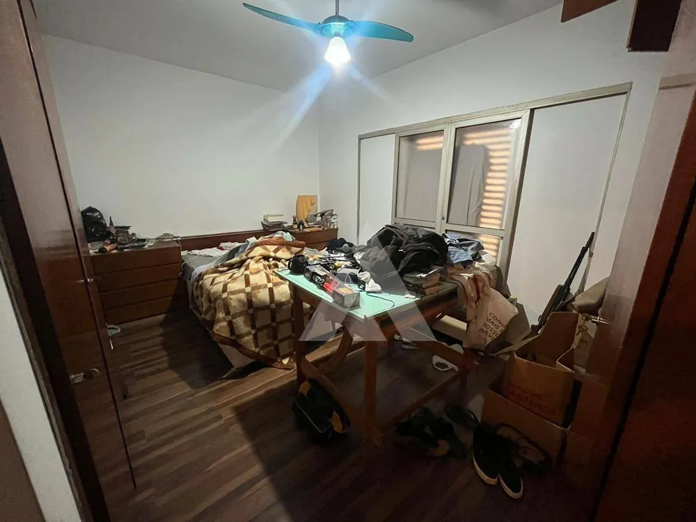 Casa, 4 quartos, 253 m² - Foto 11