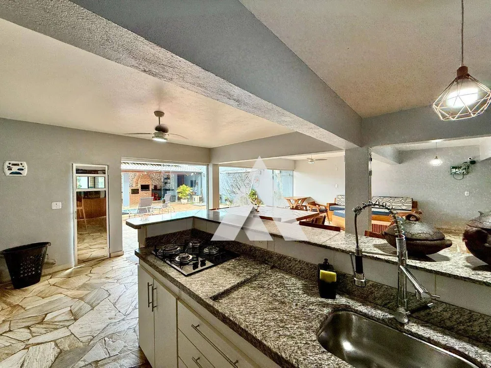 Casa, 3 quartos, 300 m² - Foto 38