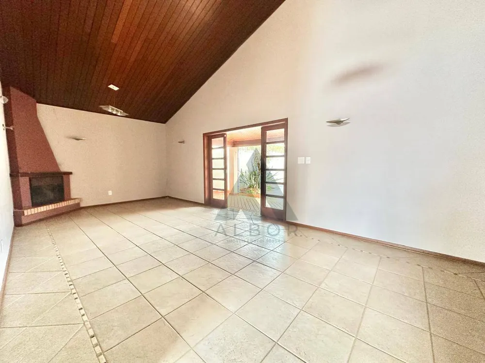 Casa, 3 quartos, 277 m² - Foto 3