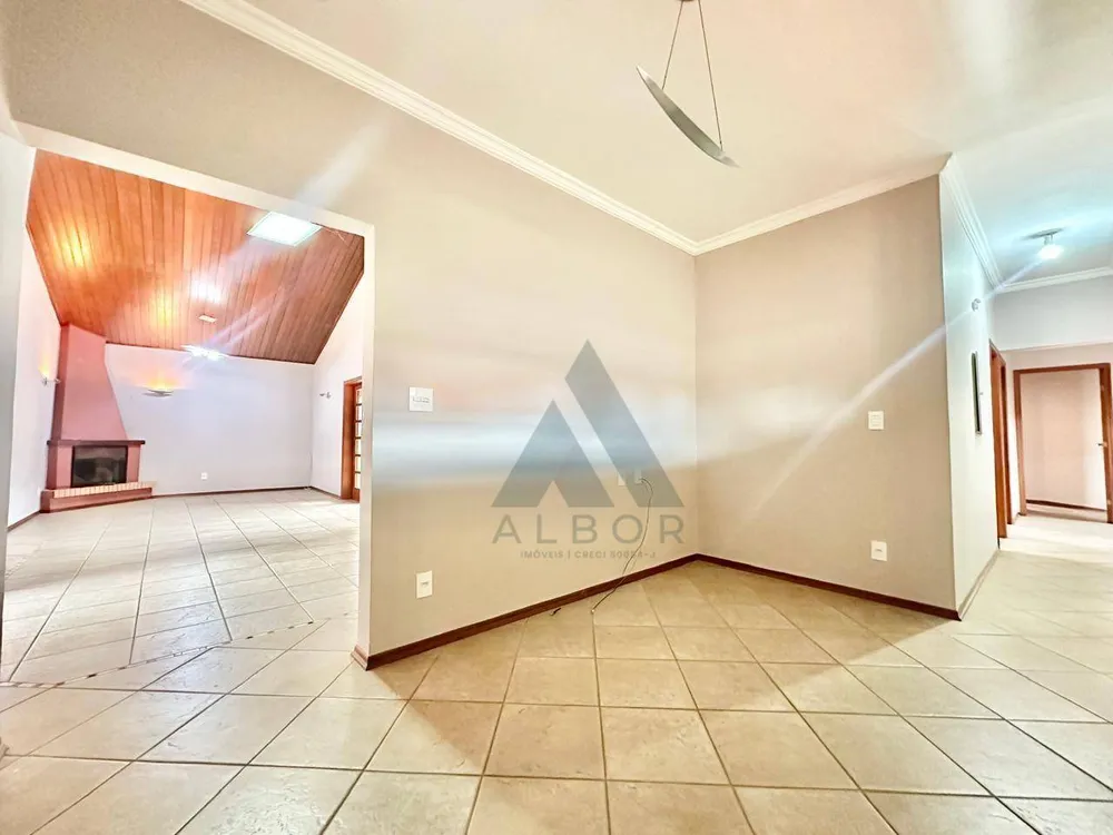Casa, 3 quartos, 277 m² - Foto 8