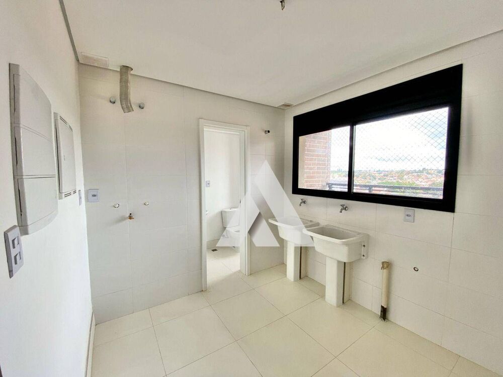 Apartamento, 3 quartos, 302 m² - Foto 3