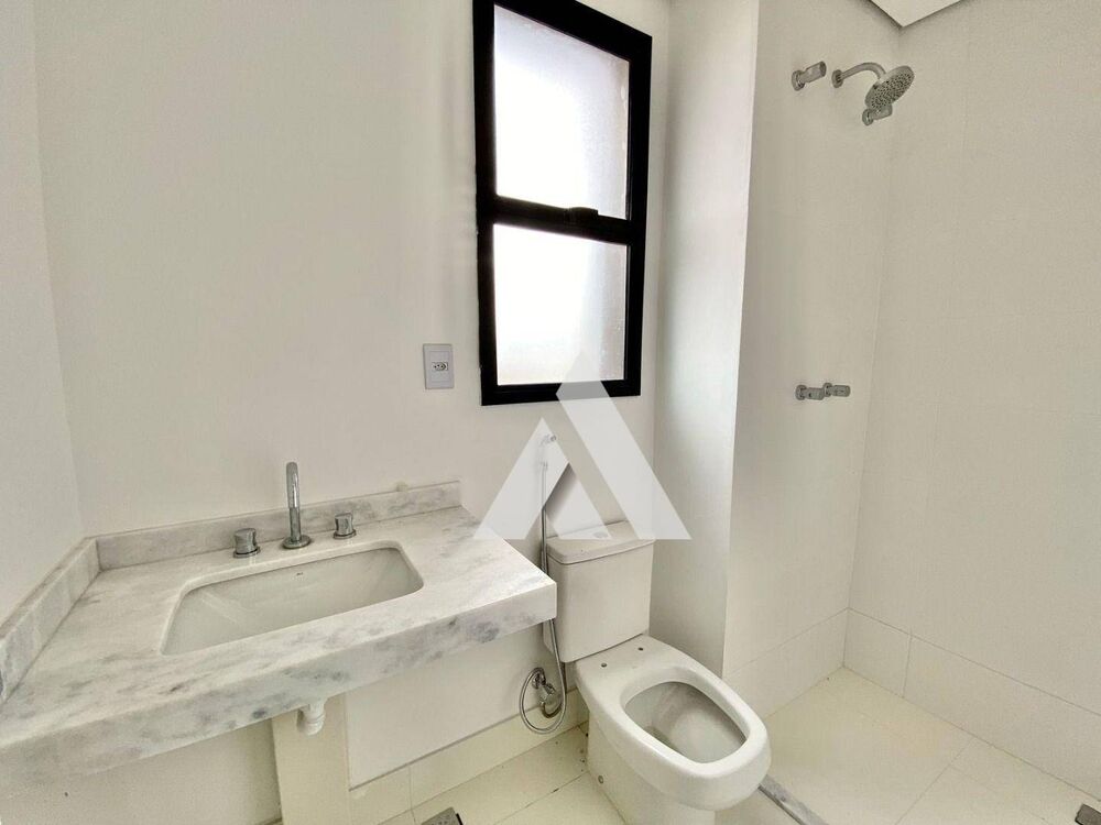 Apartamento, 3 quartos, 302 m² - Foto 1