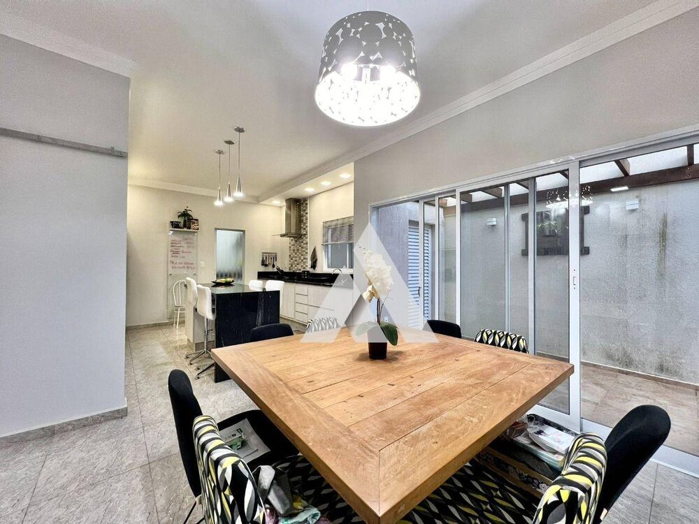 Casa, 3 quartos, 230 m² - Foto 2
