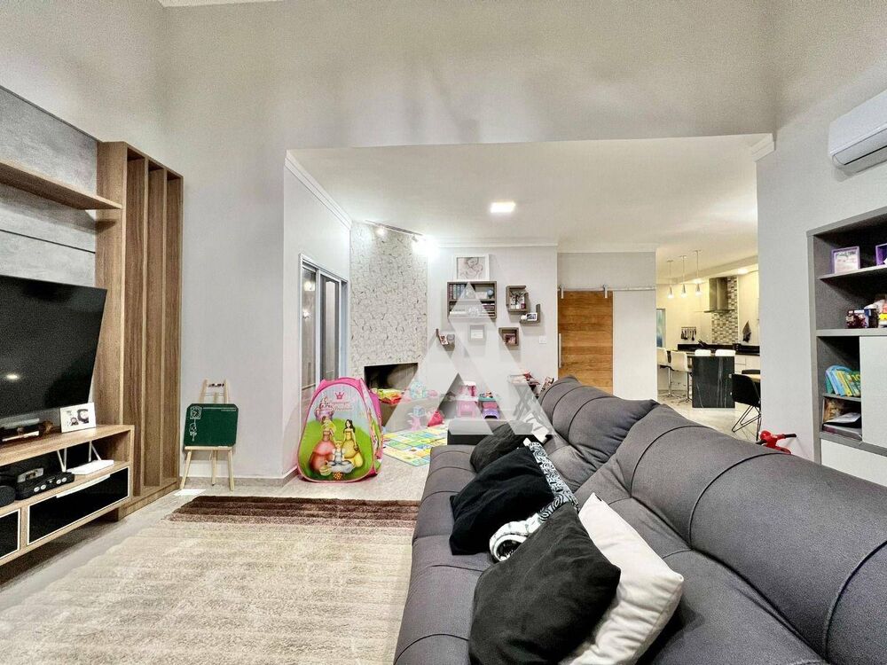 Casa, 3 quartos, 230 m² - Foto 9