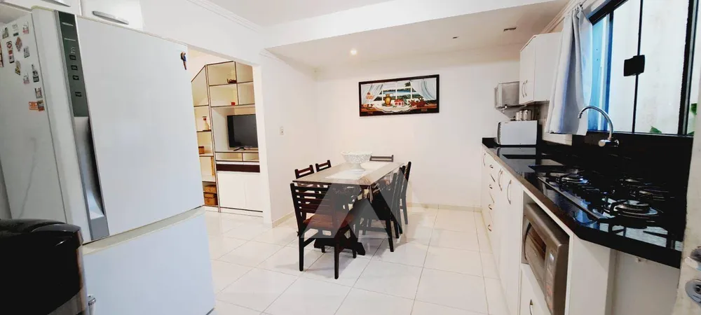 Sobrado, 3 quartos, 220 m² - Foto 3