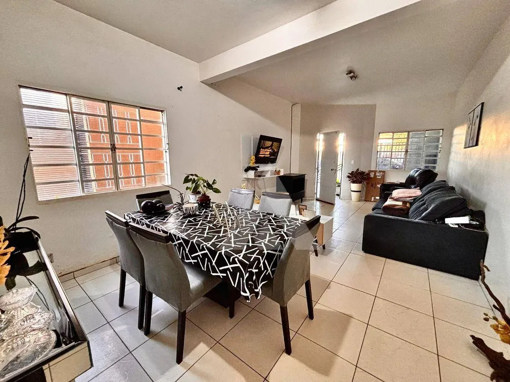 Casa, 3 quartos, 213 m² - Foto 9
