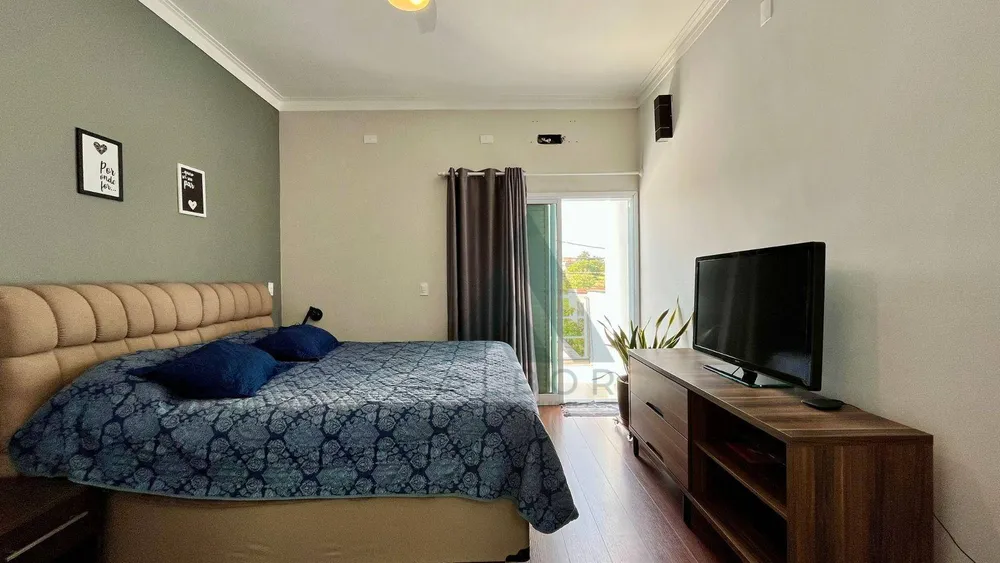 Casa, 4 quartos, 240 m² - Foto 11
